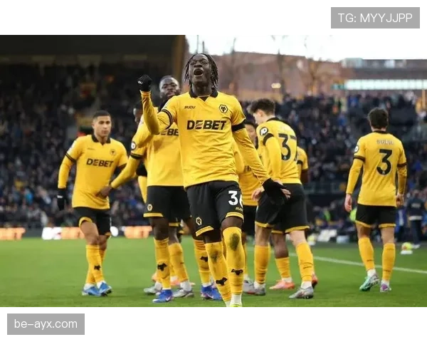 迈克尔·基恩状态火热，助球队强势冲击英超冠军