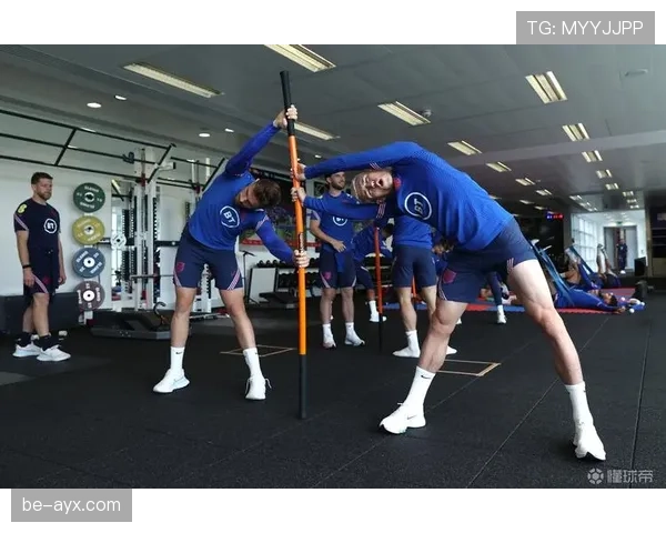 福登是否缺乏身体对抗能力