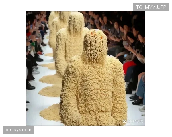 巴洛特利今天又穿得比我家猫还奇葩，这造型也太敢了吧！